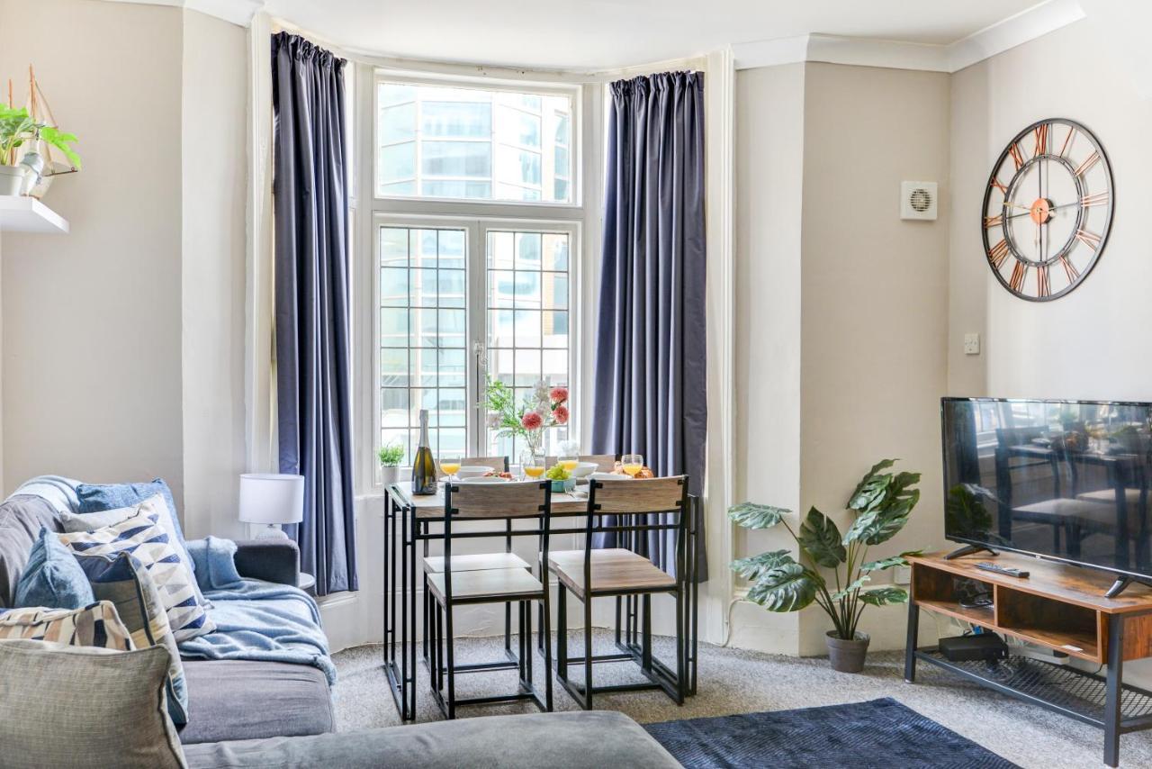 2 Bedroom Apartment - Queens Square Flat 1 Брайтонн Экстерьер фото