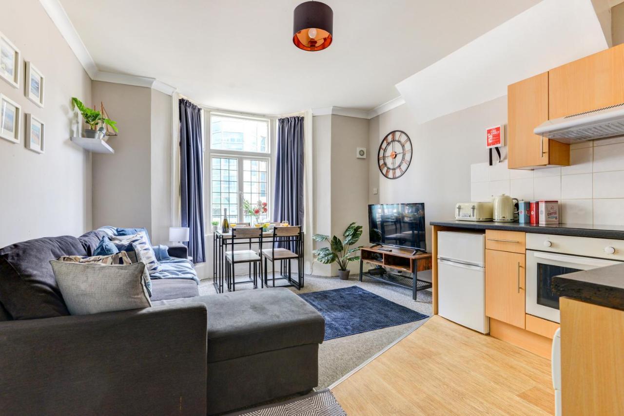 2 Bedroom Apartment - Queens Square Flat 1 Брайтонн Экстерьер фото