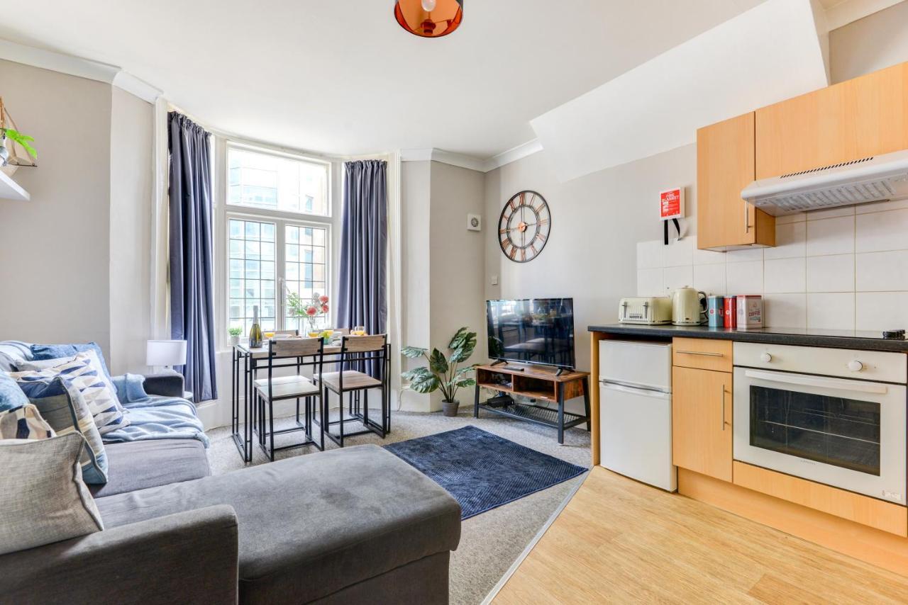 2 Bedroom Apartment - Queens Square Flat 1 Брайтонн Экстерьер фото